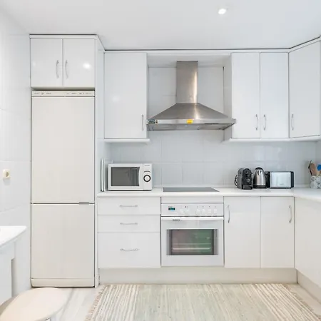 Familiar Vistas Al Mar By Rent Me إِستيبونا