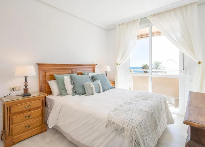 Familiar Vistas Al Mar By Rent Me Apartament Estepona